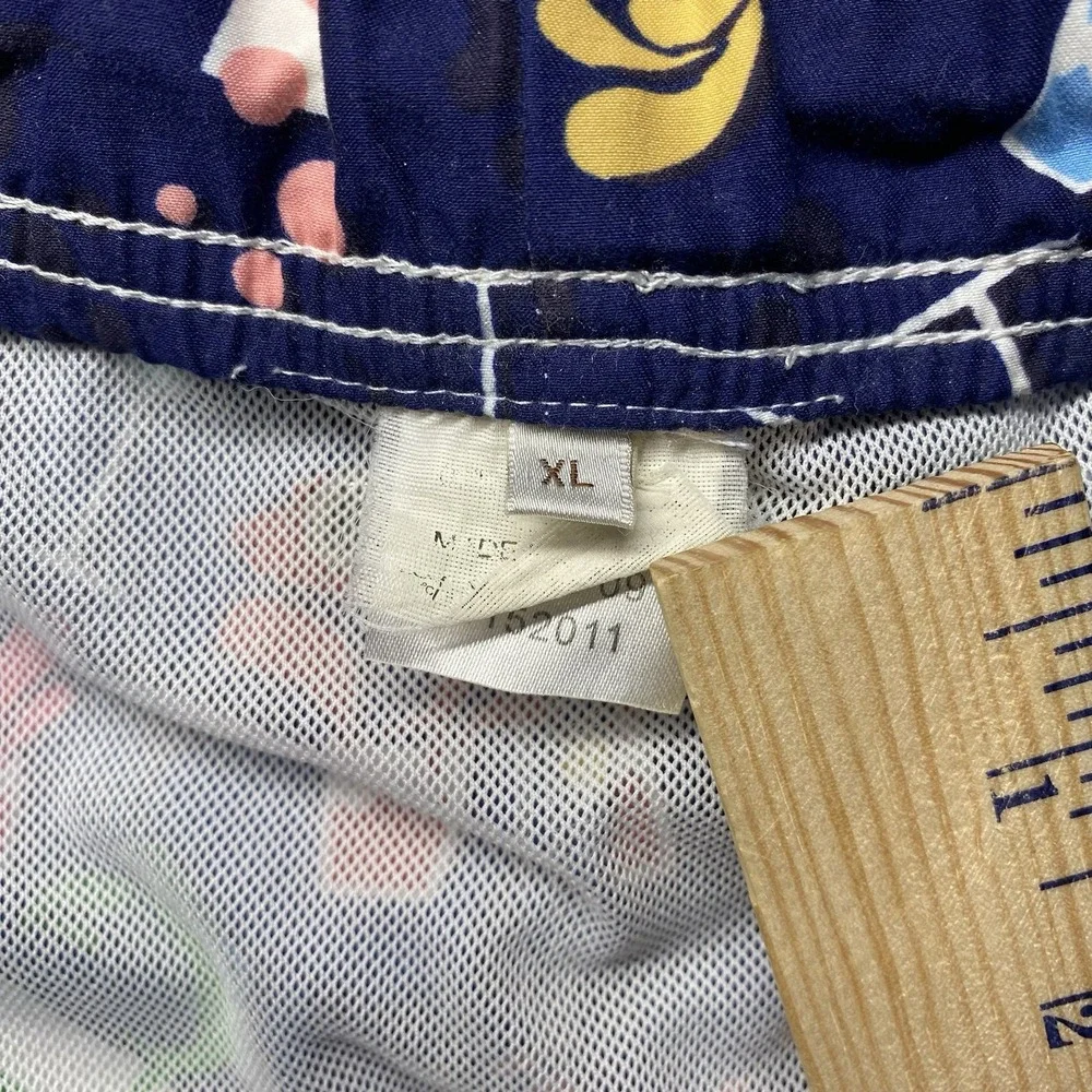 Peter Millar Mens XL Swim Trunks Navy Blue Cocktail‎ Drink Print Mesh Lined 7in